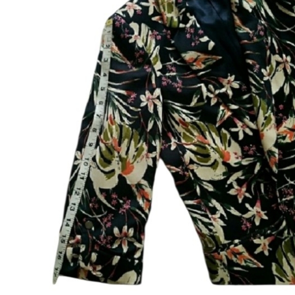 Zara Tropical Floral Silky Smooth Open Front Bold Blazer - Picture 6 of 10
